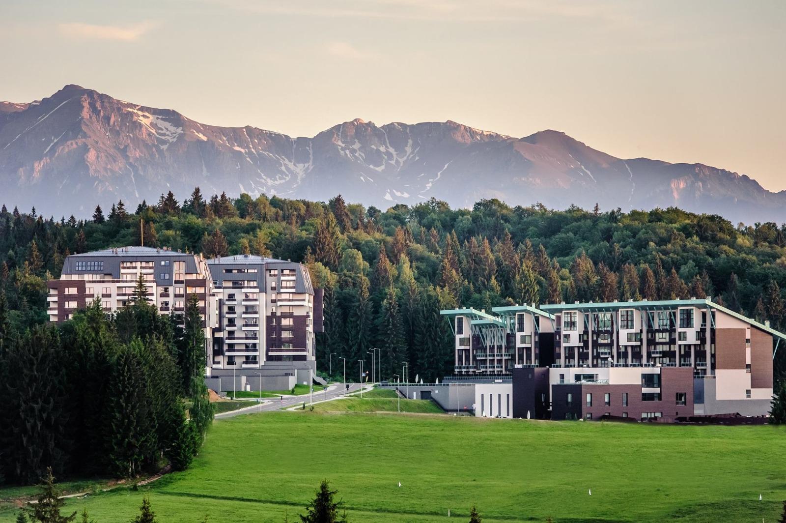 Silver Mountain Resort & Spa Пояна-Брашов Экстерьер фото
